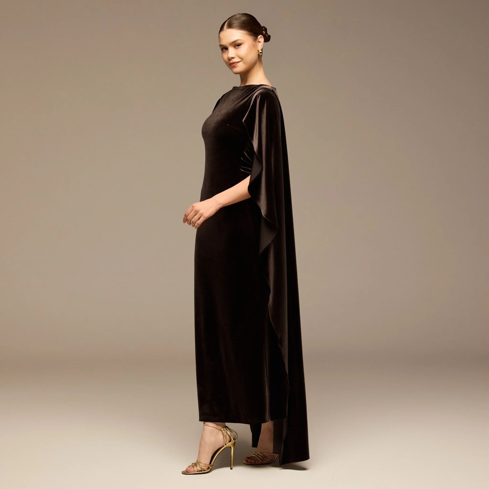 Dark Brown Boat Neck Velvet Kaftan - Image 3